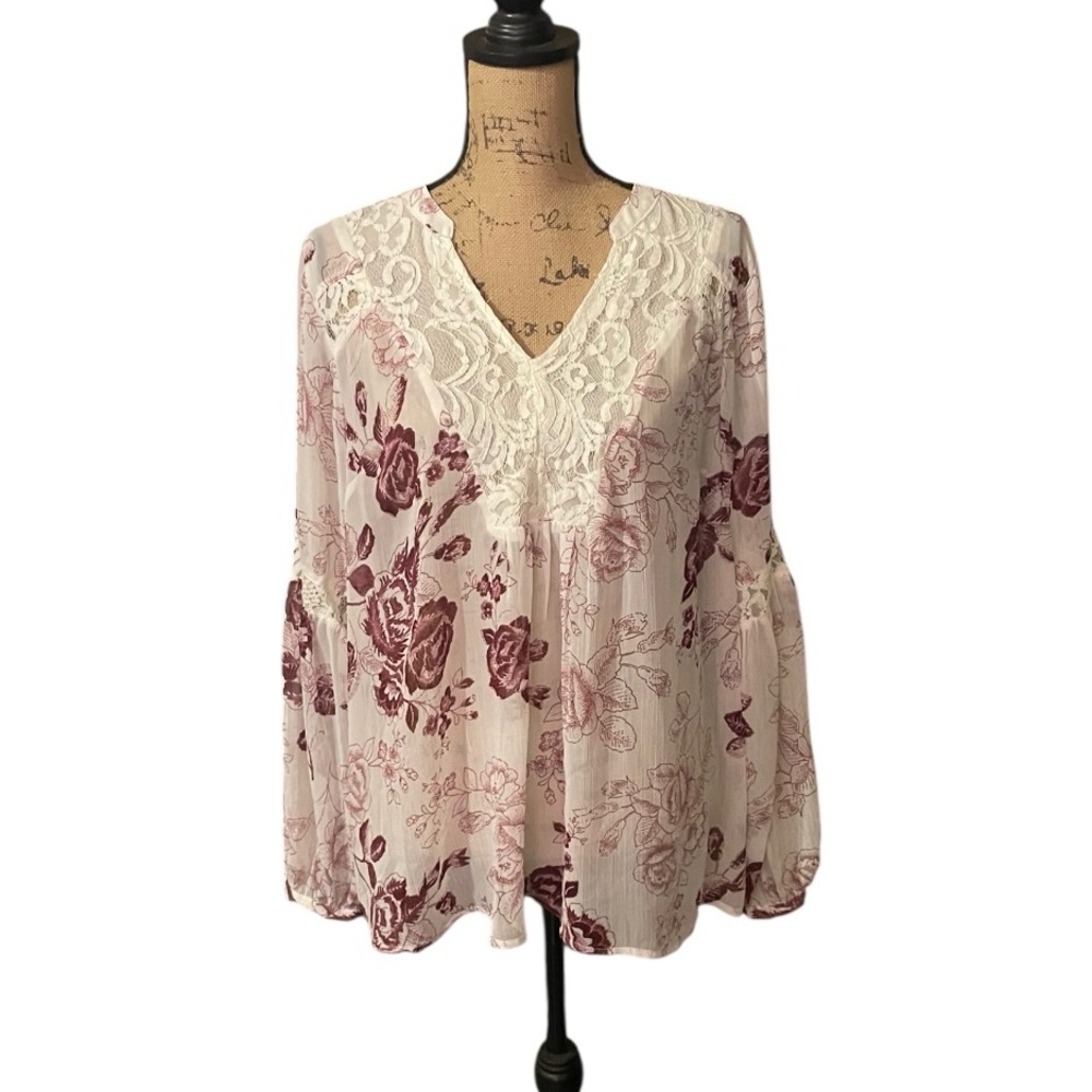 Torrid‎ Cream and Burgundy Floral Blouse